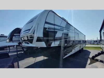 2025 Keystone RV Fuzion — photo 11 view