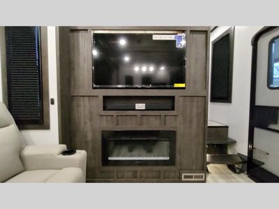 2025 Keystone RV Fuzion — photo 154 view