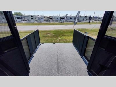 2025 Keystone RV Fuzion — photo 102 view