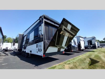 2025 Keystone RV Fuzion — photo 70 view