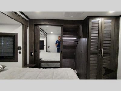 2025 Keystone RV Fuzion — photo 190 view