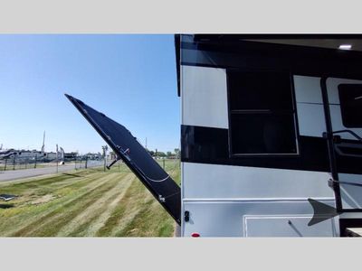 2025 Keystone RV Fuzion — photo 49 view