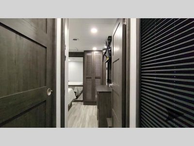 2025 Keystone RV Fuzion — photo 185 view