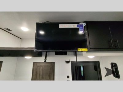 2025 Keystone RV Fuzion — photo 116 view