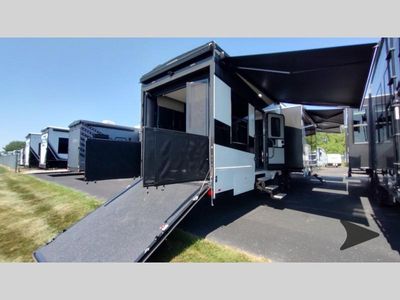 2025 Keystone RV Fuzion — photo 61 view