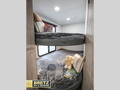 2026 Grand Design Imagine XLS — photo 11 view