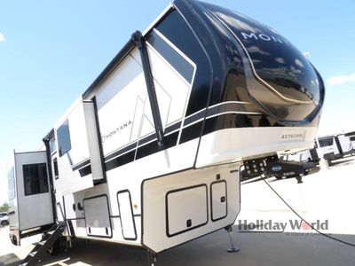 2026 Keystone Montana — front three-quarter view