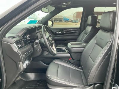 2023 GMC Yukon — photo 9 view