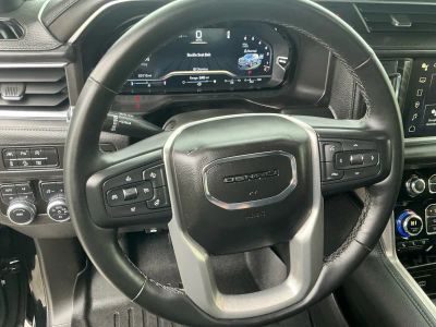 2023 GMC Yukon — photo 13 view