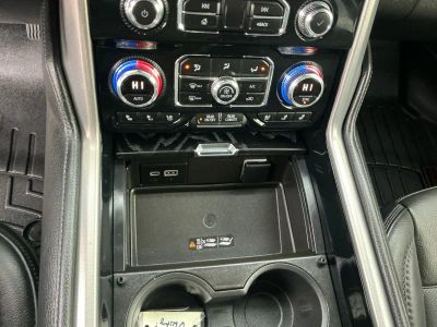2023 GMC Yukon — photo 12 view