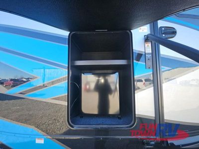 2025 Heartland Cyclone — photo 13 view