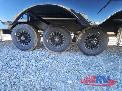 2025 Heartland Cyclone — photo 14 view
