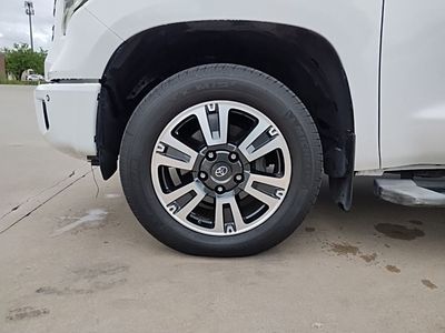 2019 Toyota Tundra — photo 16 view