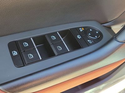 2026 Mazda CX-50 - Photo 20