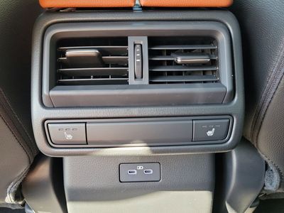 2026 Mazda CX-50 - Photo 13