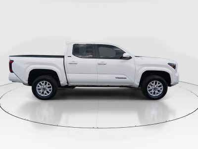 2024 Toyota Tacoma 4WD - Photo 8