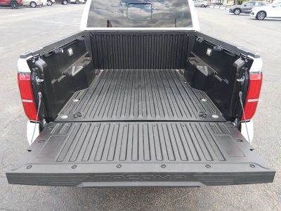 2024 Toyota Tacoma 4WD - Photo 11