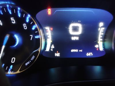 2023 Chrysler Pacifica — photo 14 view