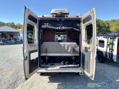 2021 Roadtrek Zion SRT — detail view