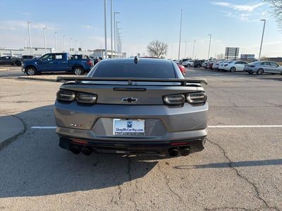 2021 Chevrolet Camaro - Photo 4