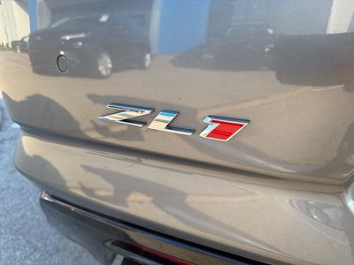 2021 Chevrolet Camaro - Photo 11