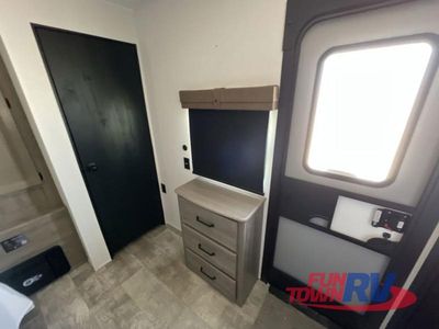2025 Palomino Puma Destination - Photo 12