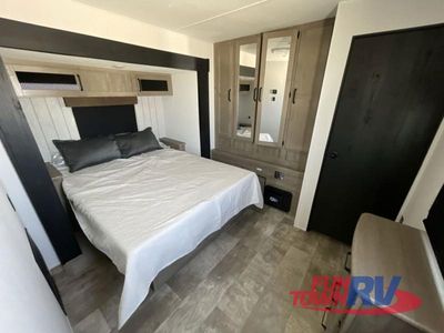 2025 Palomino Puma Destination - Photo 5