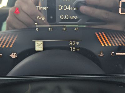2025 Kia K4 - Photo 31