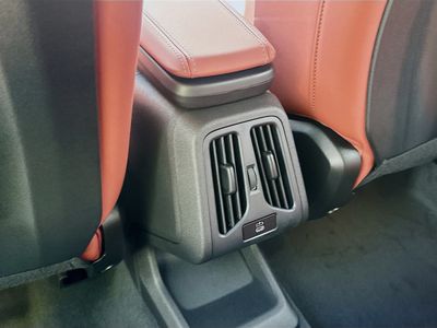 2026 BMW X1 — photo 19 view