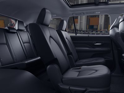 2026 Toyota Grand Highlander - Photo 2