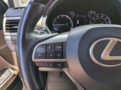2023 Lexus GX — photo 27 view