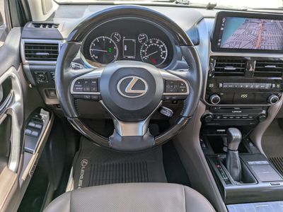 2023 Lexus GX — photo 11 view