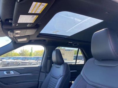 2026 Ford Explorer — photo 12 view