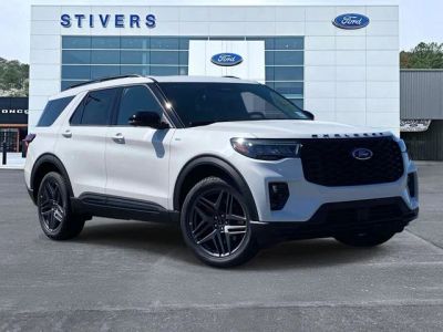 2026 Ford Explorer ST-Line in Star White Metallic Tri-Coat — front three-quarter view