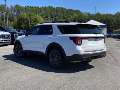 2026 Ford Explorer — detail view
