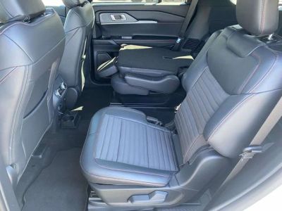 2026 Ford Explorer — photo 11 view