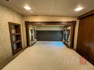 2016 Forest River Sierra - Photo 21