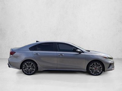 2023 Kia Forte - Photo 2