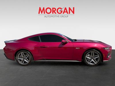 2025 Ford Mustang - Photo 2