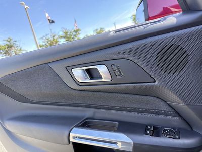 2025 Ford Mustang - Photo 14