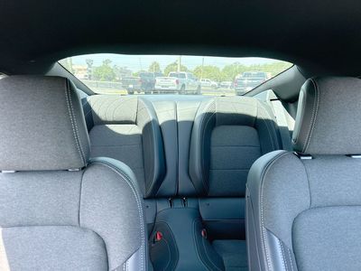 2025 Ford Mustang - Photo 25