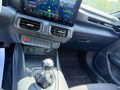 2025 Ford Mustang - Photo 20