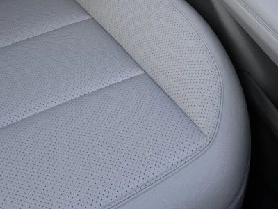 2026 Ford Explorer — photo 16 view