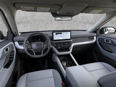 2026 Ford Explorer — photo 9 view