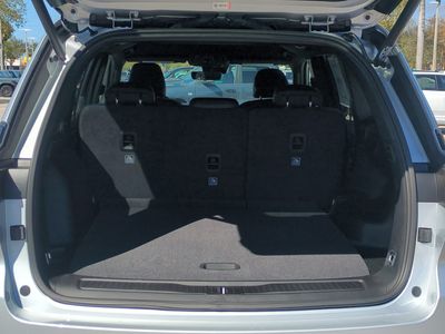2026 Jeep Grand Cherokee — photo 13 view