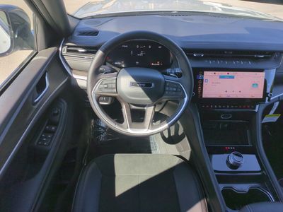 2026 Jeep Grand Cherokee — photo 17 view