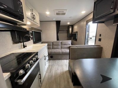 2022 Jayco Jay Flight SLX — photo 11 view