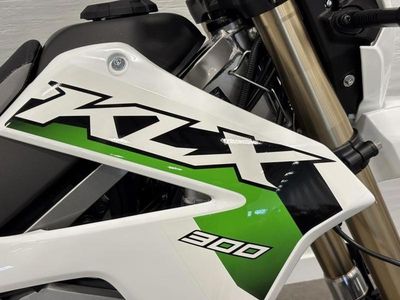 2026 Kawasaki KLX300 — photo 13 view