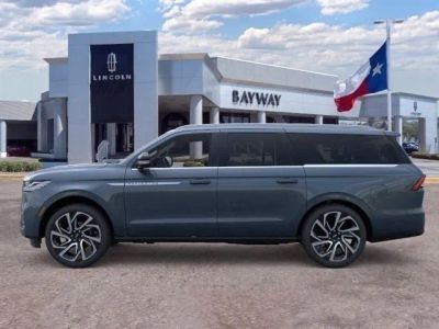 2026 Lincoln Navigator L — rear three-quarter view