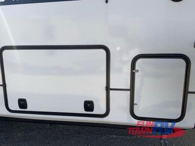 2025 Coachmen RV Brookstone - Photo 6
